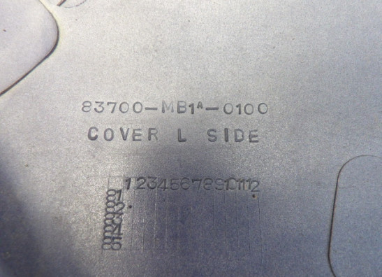 Linker zijkuip klein Honda VF 700  750 C Magna