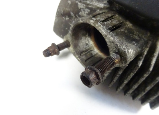 Cylinder head Ducati monster 696