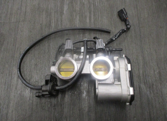 Gasklephuis Husqvarna 901 Norden