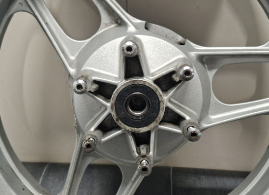 Achtervelg Triumph Trident 900