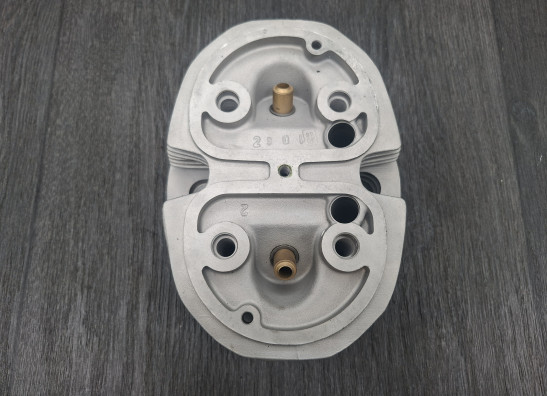 Cylinder head BMW R 60-6