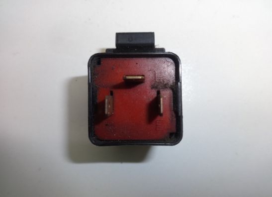 Relay Kawasaki GPX 750