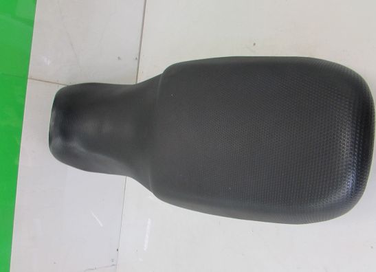 Zadel Suzuki GSX F 600