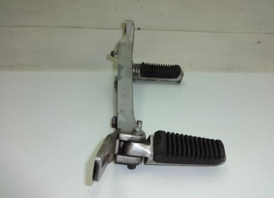 Main step holder right Suzuki GSX 550 EF