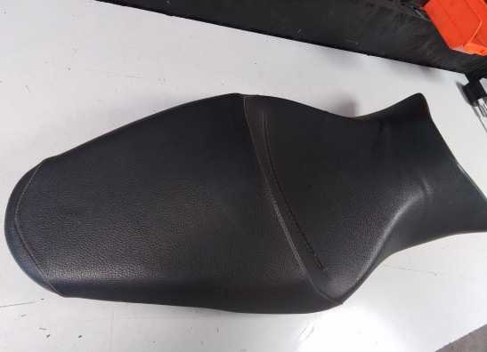 Zadel Aprilia Shiver 750