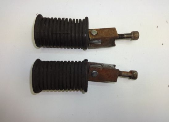 Duo voetsteun set Suzuki LS 650