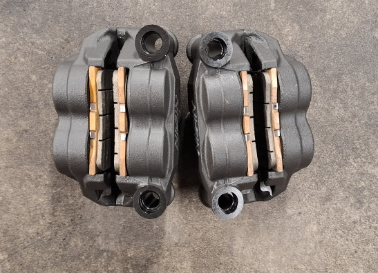 Bremssattel Bremszangen vorne Honda CRF 1000 Africa Twin