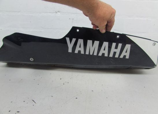 Cowl under Yamaha FZR 600