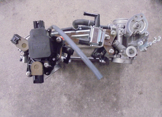 Gasklephuis Suzuki DL 650 V Strom XTA