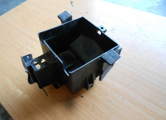 Batterie befestigung Honda CBR 600 F