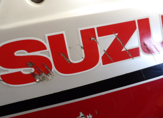 Cowl under Suzuki GSX 750