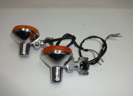 Knipperlicht links voor Kawasaki CSR 305 LTD