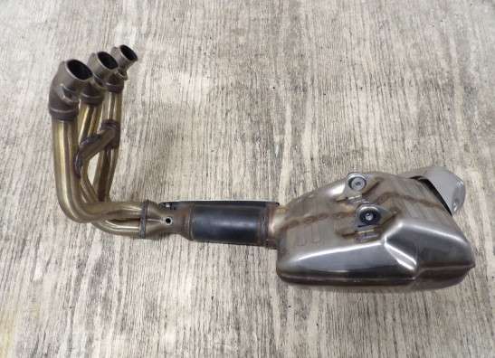 Auspuff Triumph Trident 660