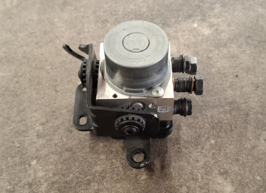 ABS pomp Ducati Monster 797