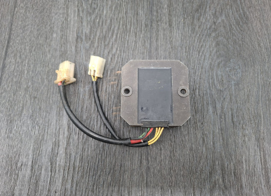 Spanningsregelaar Honda CB 250 RS