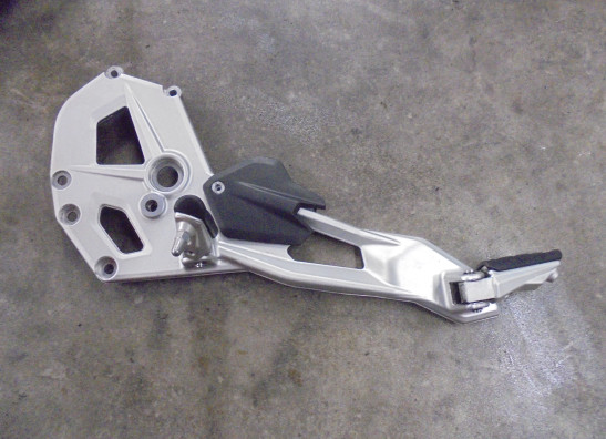 Fussrastetrager vorne links BMW F 900 XR