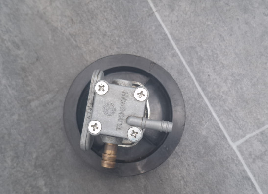 Llave de gasolina Kawasaki GPZ 600