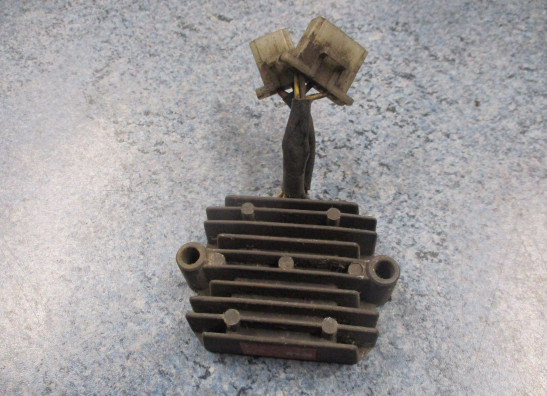 Regler Gleichrichter Honda CB 650