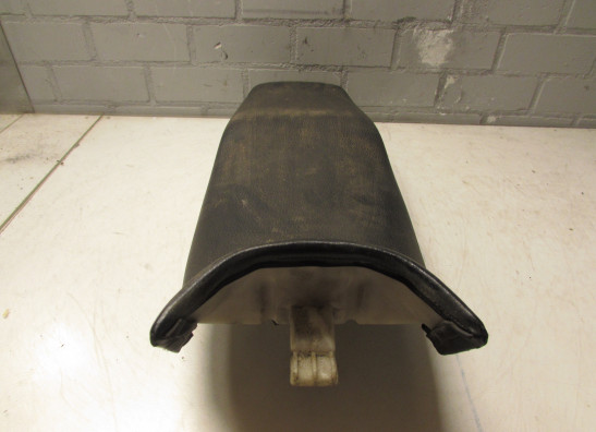 Zadel Kawasaki GPX 750