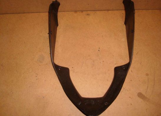 Cowl V shape under Honda CBR 600 F