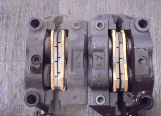 Bremssattel Bremszangen vorne BMW F 900 XR