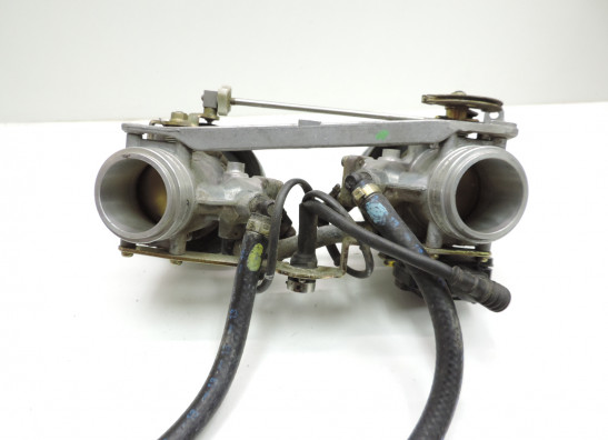 Gasklephuis Ducati 748