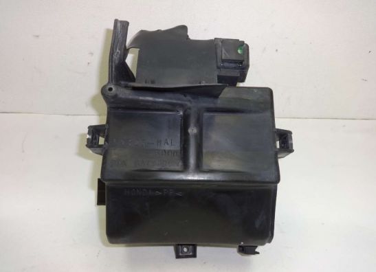 Batterie befestigung Honda CBR 600 F