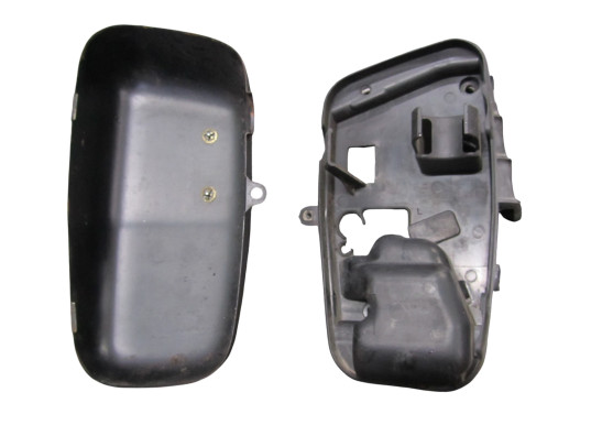 Rechter zijkuip klein Honda VF 700  750 Supermagna