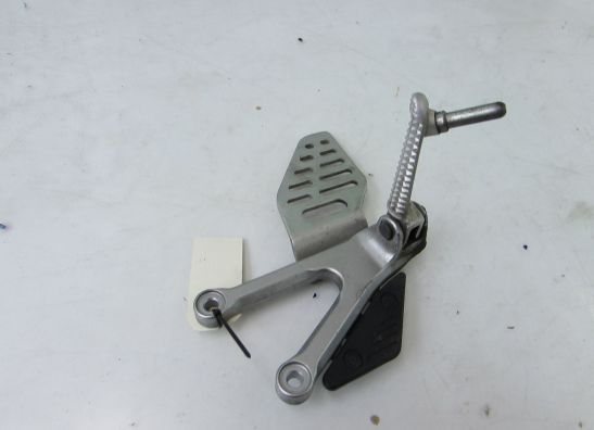 Fussrastetrager vorne links Yamaha YZF R6