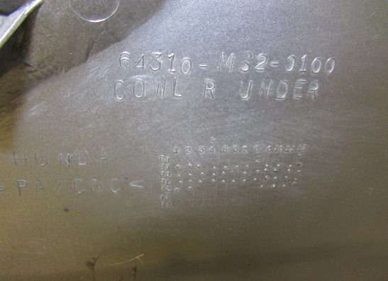 Verkleidung rechts unten Honda CBR 1000 F