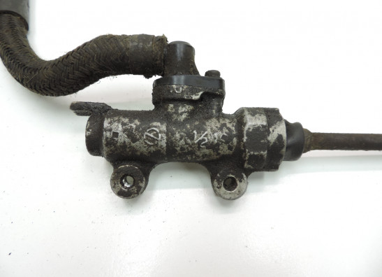 Rempomp achter Honda ST 1100 Pan European