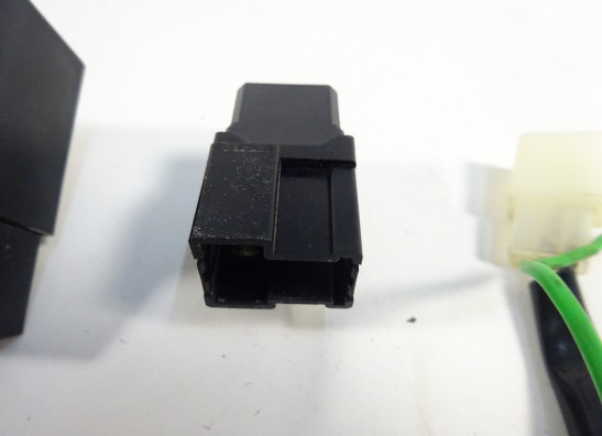 Relais unit Yamaha FZ8