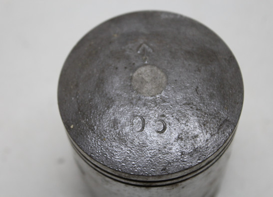 Zuiger Suzuki GT 550