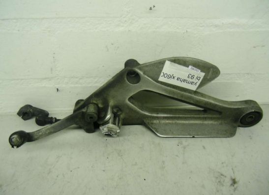 Fussrastetrager vorne links Yamaha XJ 600 Diversion