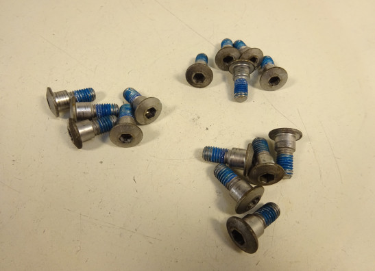 Remschijven set Suzuki GSR 600