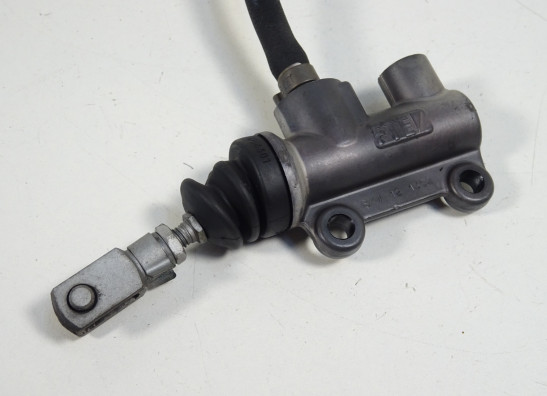 Rempomp achter BMW R 1150 R