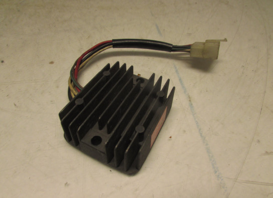 Spanningsregelaar Yamaha FZ 600