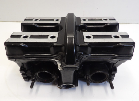 Cylinder head Yamaha V max