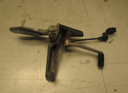 Fussrastetrager vorne links Kawasaki ZZR 1100