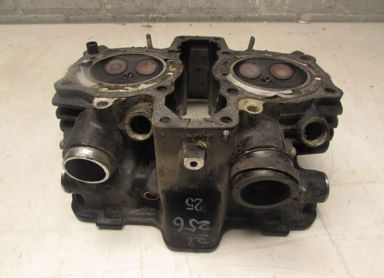 Cilinderkop Honda VF 700  750 F
