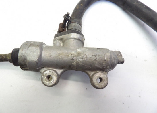 Rear brake master cylinder  Suzuki GS 500 E