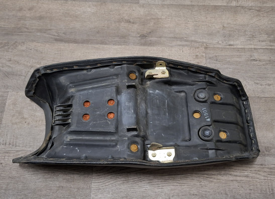 Zadel Honda VF 700  750 S Sabre