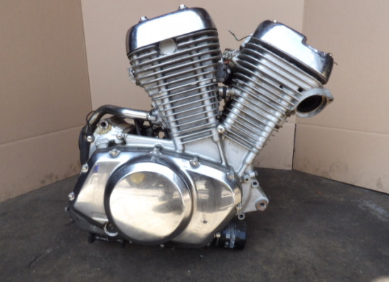 Engine Suzuki VS Intruder