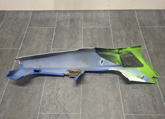 Rechter achterkant Kawasaki ZXR 400