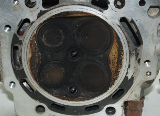 Cilinderkop Aprilia Caponord 1000