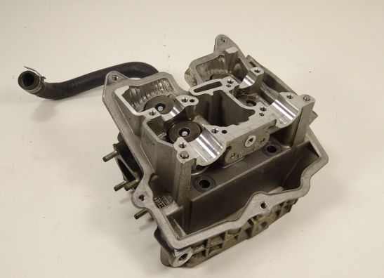 Cylinder head Aprilia RSV 1000