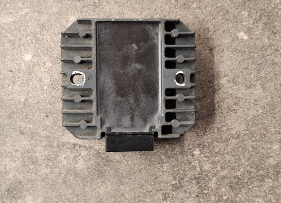 Spanningsregelaar Yamaha TDM