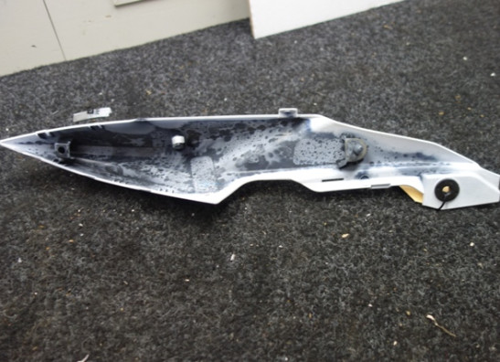 Rechter achterkant Suzuki GSX S 750