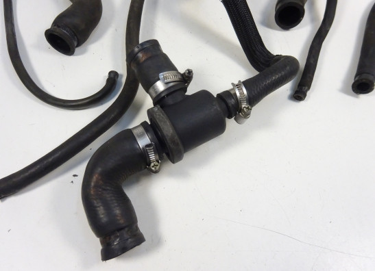 Kuhler Teile Aprilia Falco