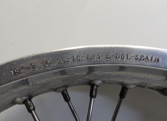 Felge vorne Triumph Thunderbird 900